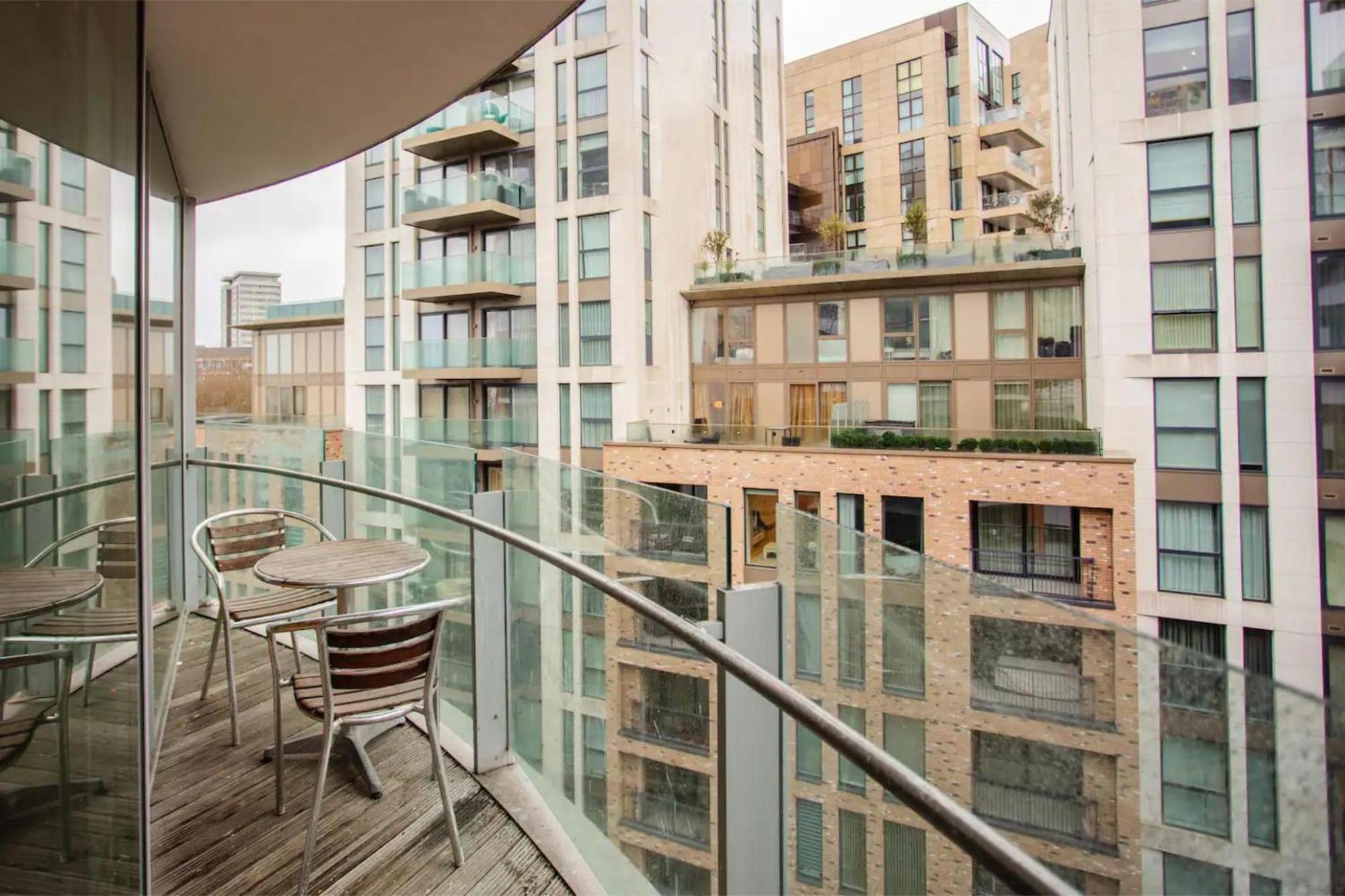 Modern 3 Bedroom Apartment In Paddington ลอนดอน ภายนอก รูปภาพ
